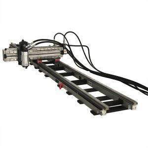 Mobiilsete pukkide freesimine olukorras asuvas parandusmasinas